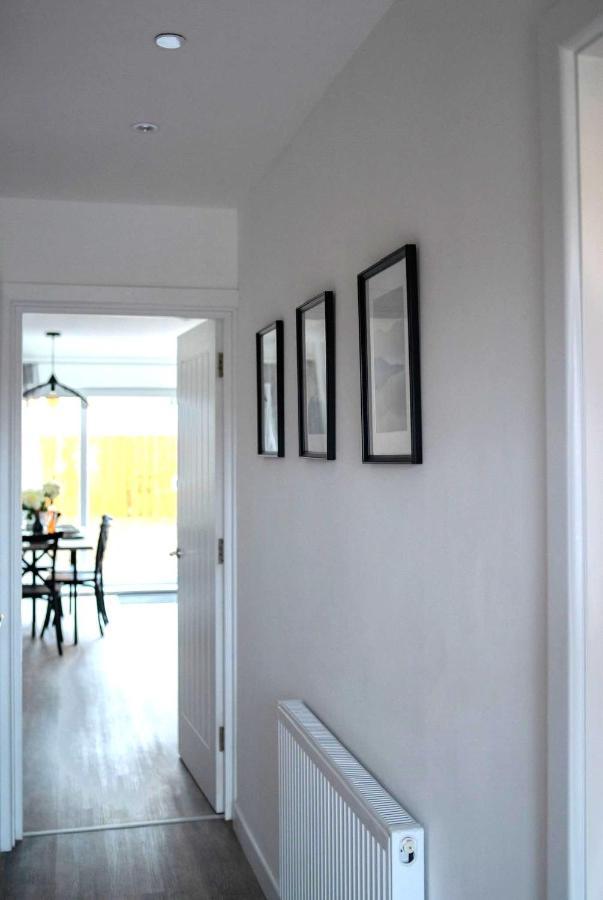 The Red House Modern Stylish Home From Home Walking Distance To Cardiff Bay And City Centre With Parking Екстер'єр фото